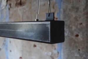 Krachtig Boer Zonsverduistering Metalen Balklamp met dimbare ledverlichting - Industriële lampen -  Schuifdeur-Totaal.nl: Op maat gemaakte schuifdeuren